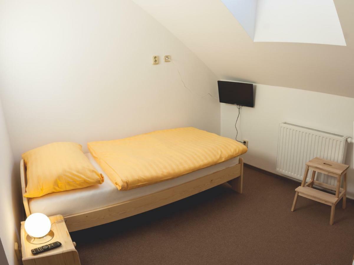 Penzion Vila Machu Kopřivnice Екстериор снимка